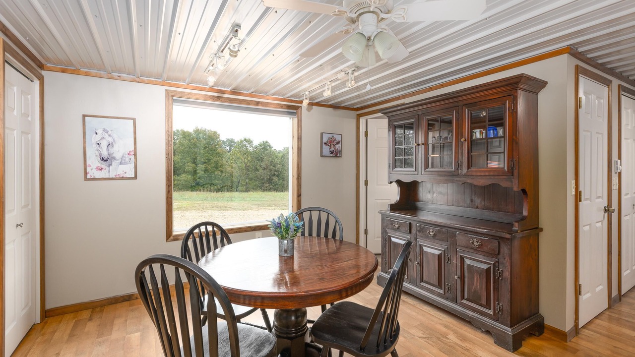 Photo of Livingroom in Steelville