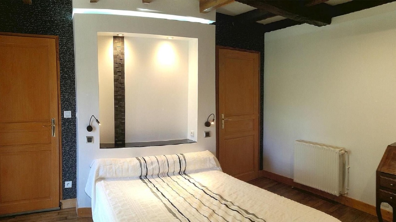 Photo of Bedroom in Saint-Pierre-de-Cole