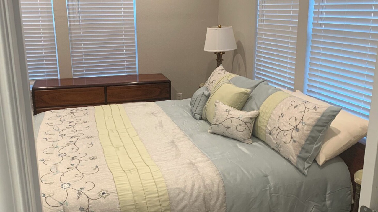 Photo of Bedroom in Oak Cliff