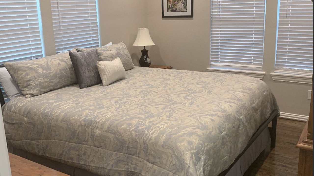 Photo of Bedroom in Oak Cliff