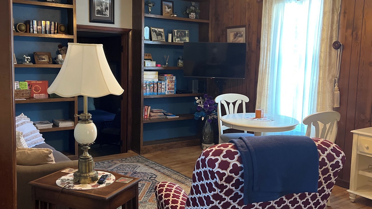 Photo of Bedroom in Cunningham