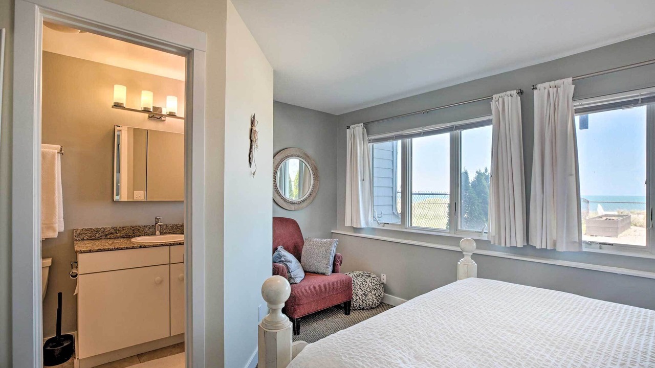 Photo of Bedroom in Miller Beach