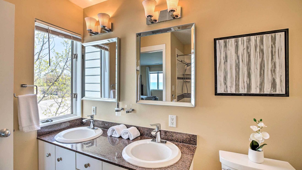 Photo of Bathroom in Miller Beach