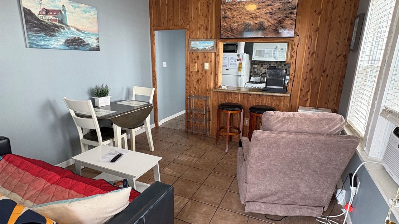 Photo of Livingroom in North End
