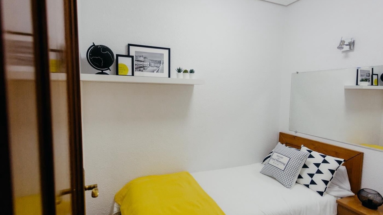 Photo of Bedroom in Bilbao City Centre