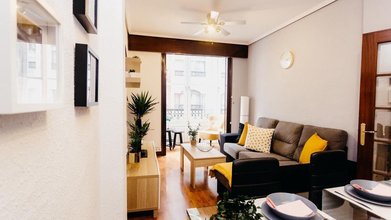 Photo of Livingroom in Bilbao City Centre