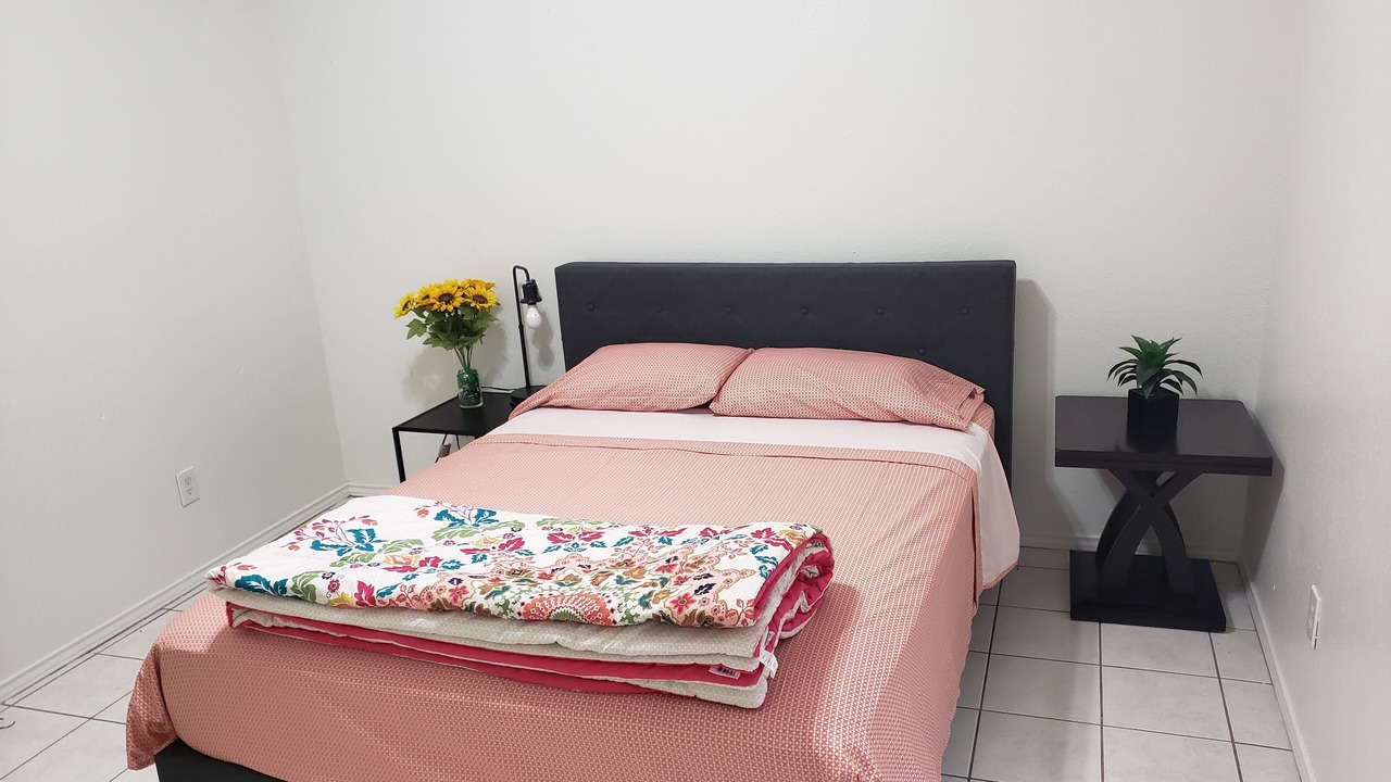 Photo of Bedroom in Edinburg