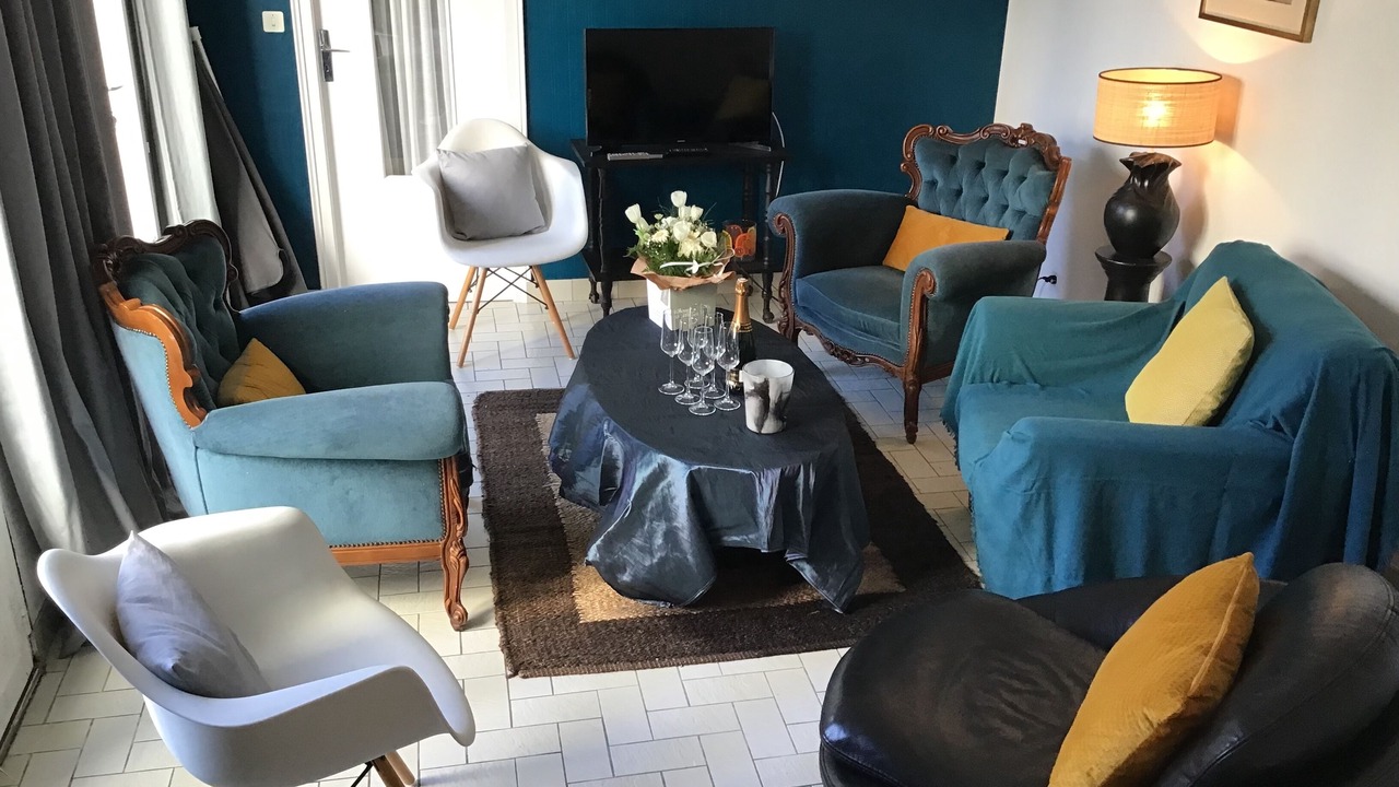 Photo of Livingroom in Saint-Guenole