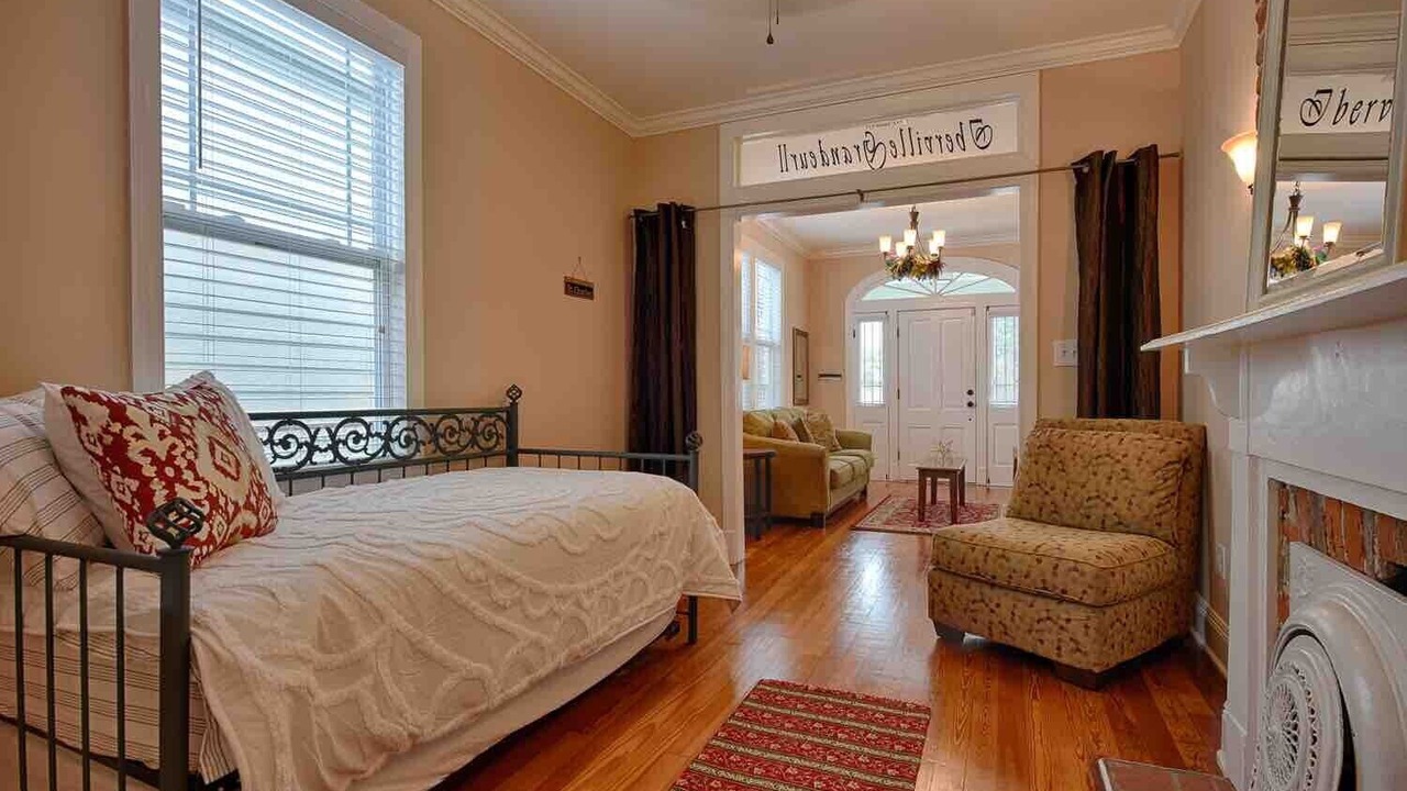 Photo of Bedroom in Tulane - Gravier