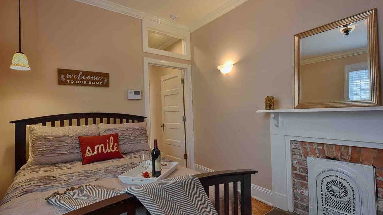 Photo of Bedroom in Tulane - Gravier