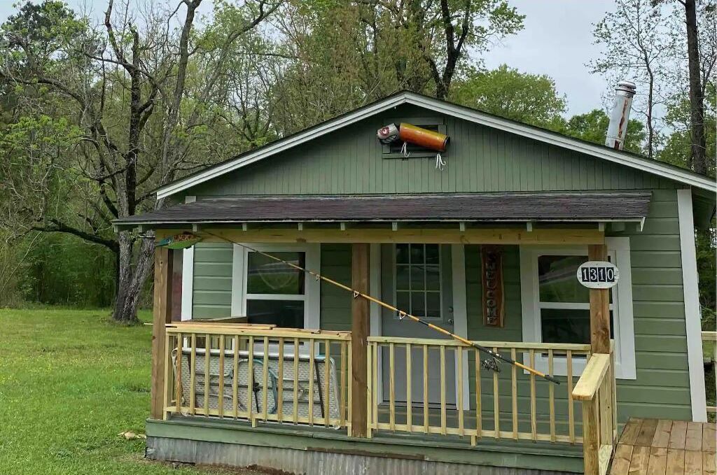Photo of Outdoor in Hemphill