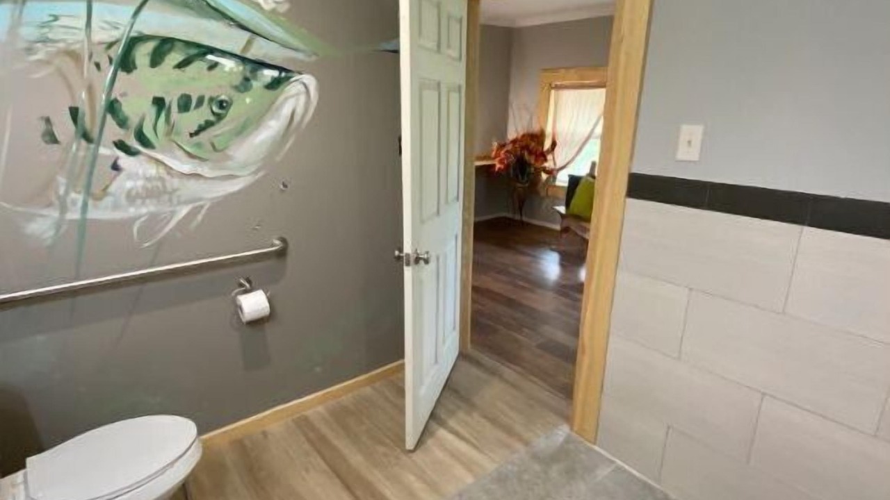 Photo of Bathroom in Hemphill
