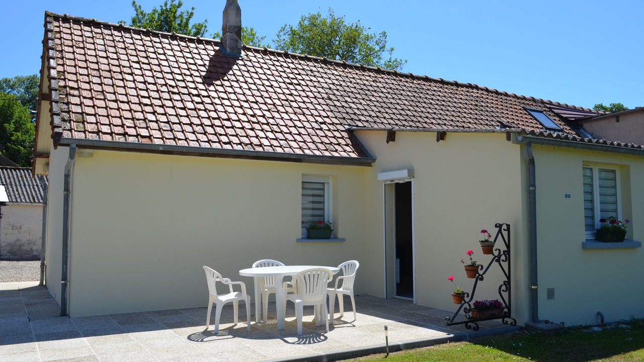 Photo of Outdoor in Pende