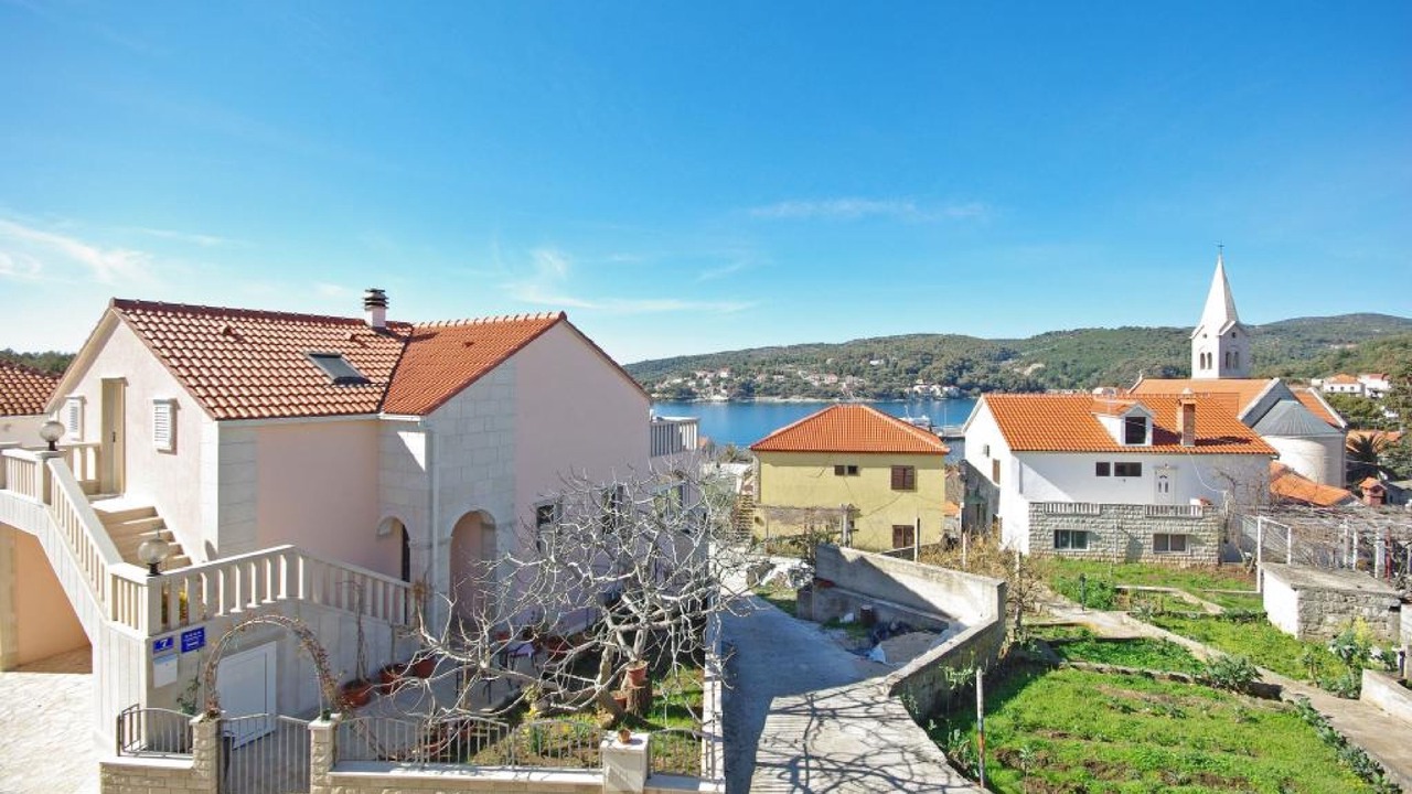 Photo of Outdoor in Sumartin