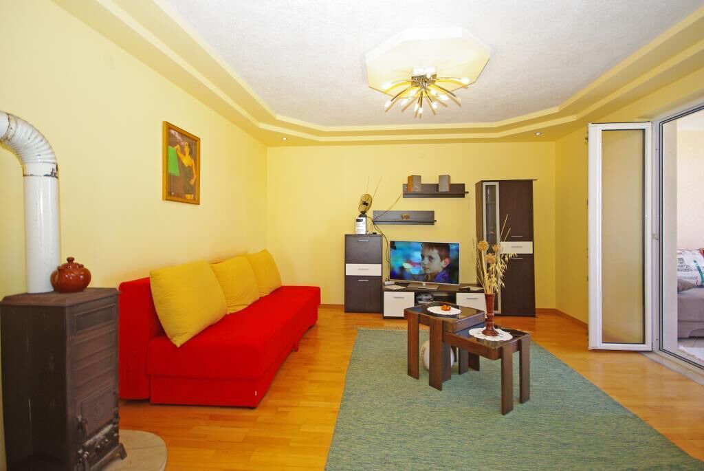 Photo of Livingroom in Sumartin