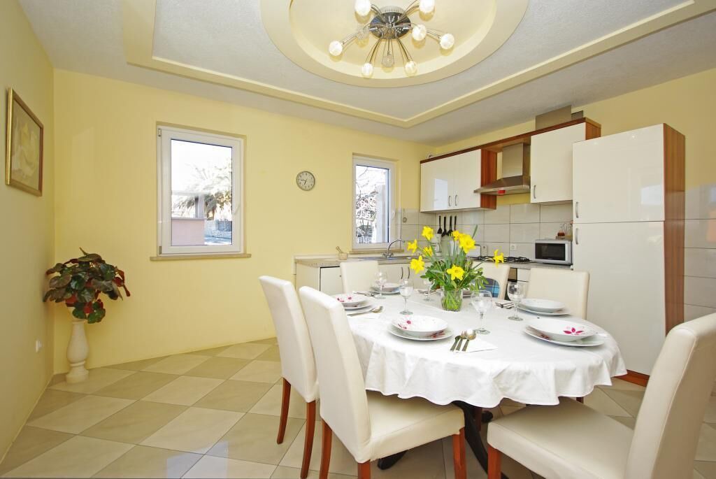 Photo of Livingroom in Sumartin