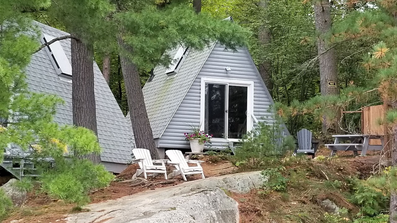 Photo of Outdoor in Sebright