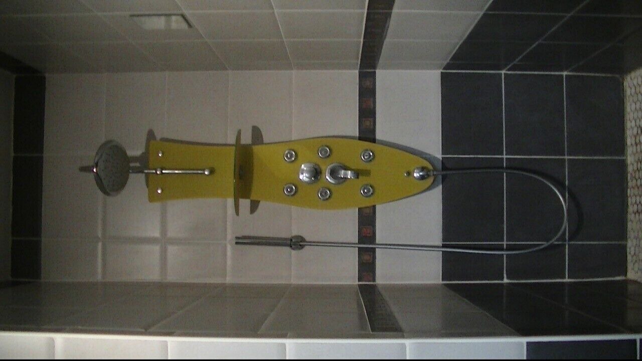 Photo of Bathroom in Beaumes-de-Venise