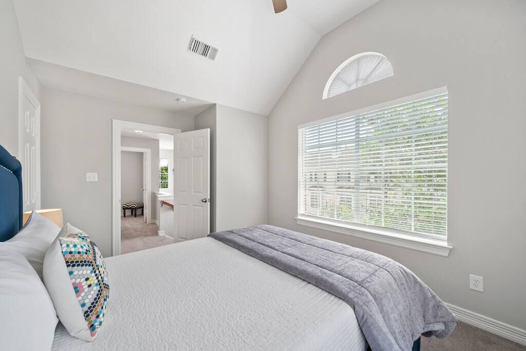Photo of Bedroom in South Central Houston