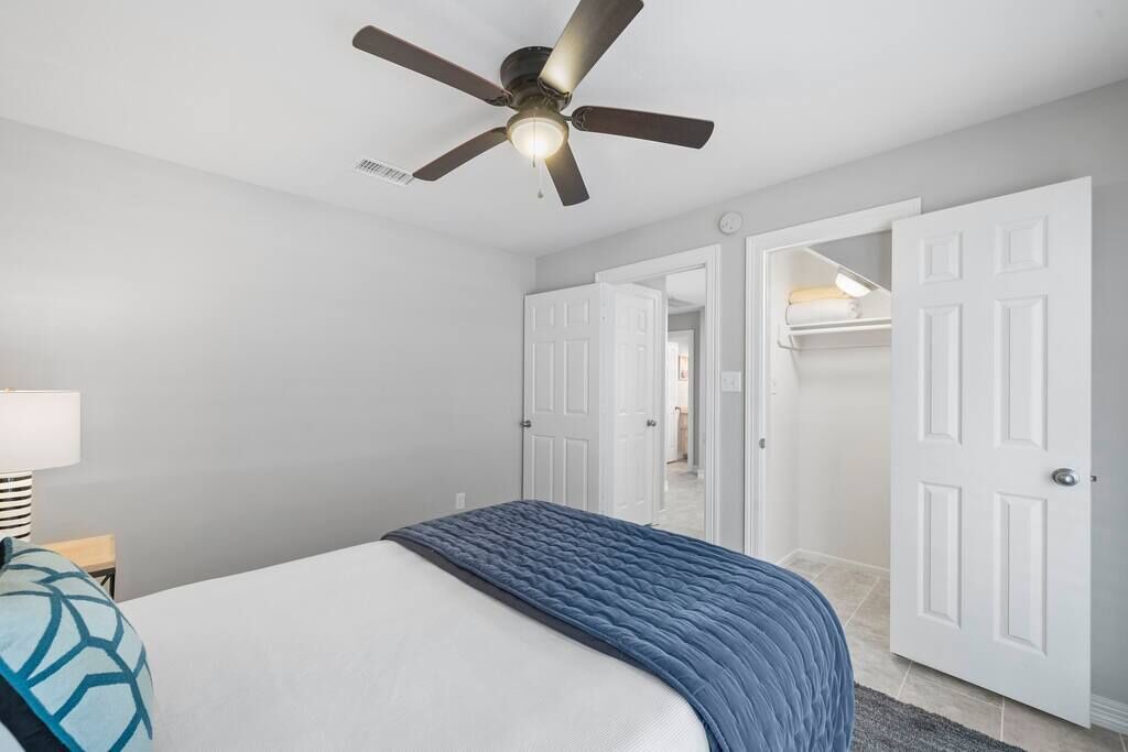 Photo of Bedroom in South Central Houston