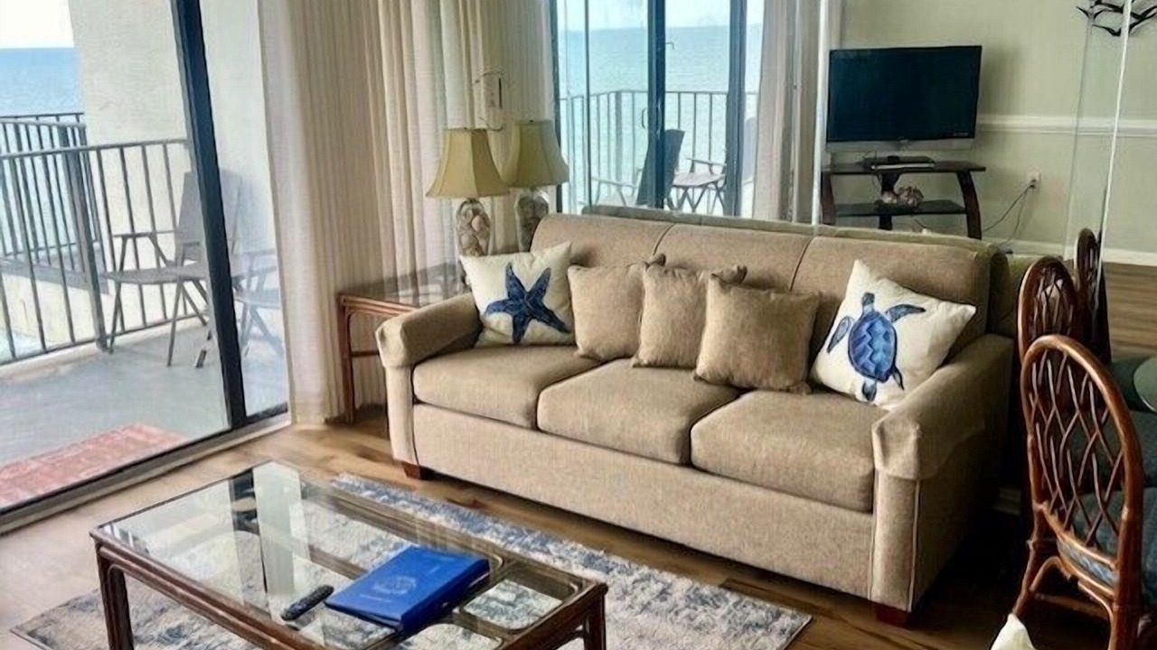 Photo of Livingroom in Garden City
