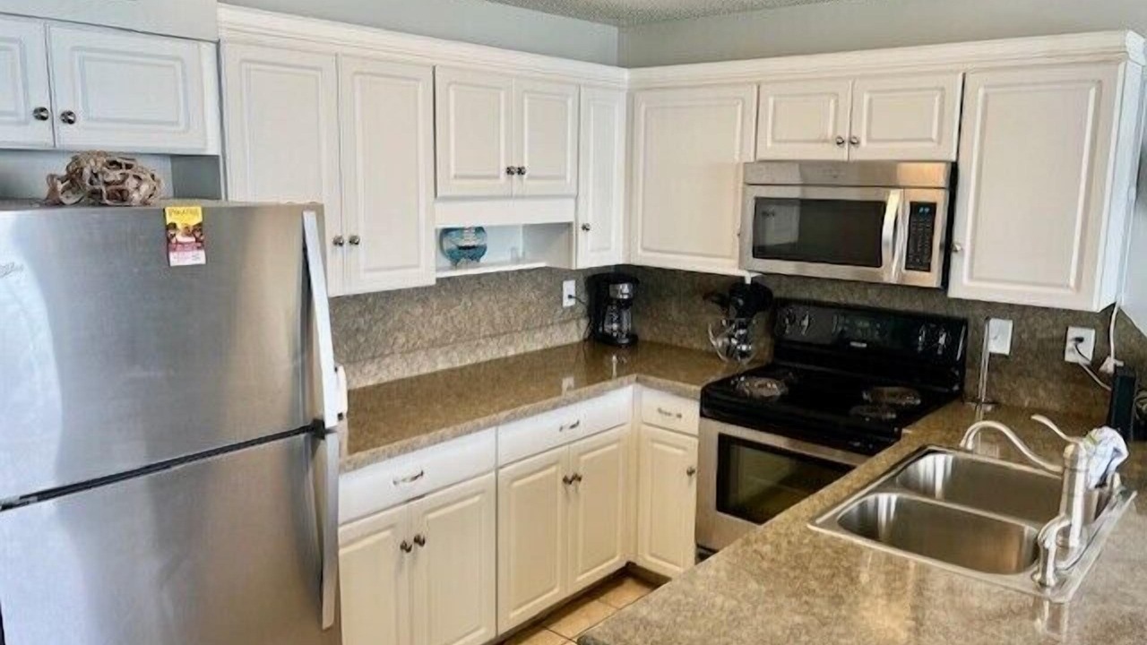 Photo of Kitchen in Garden City