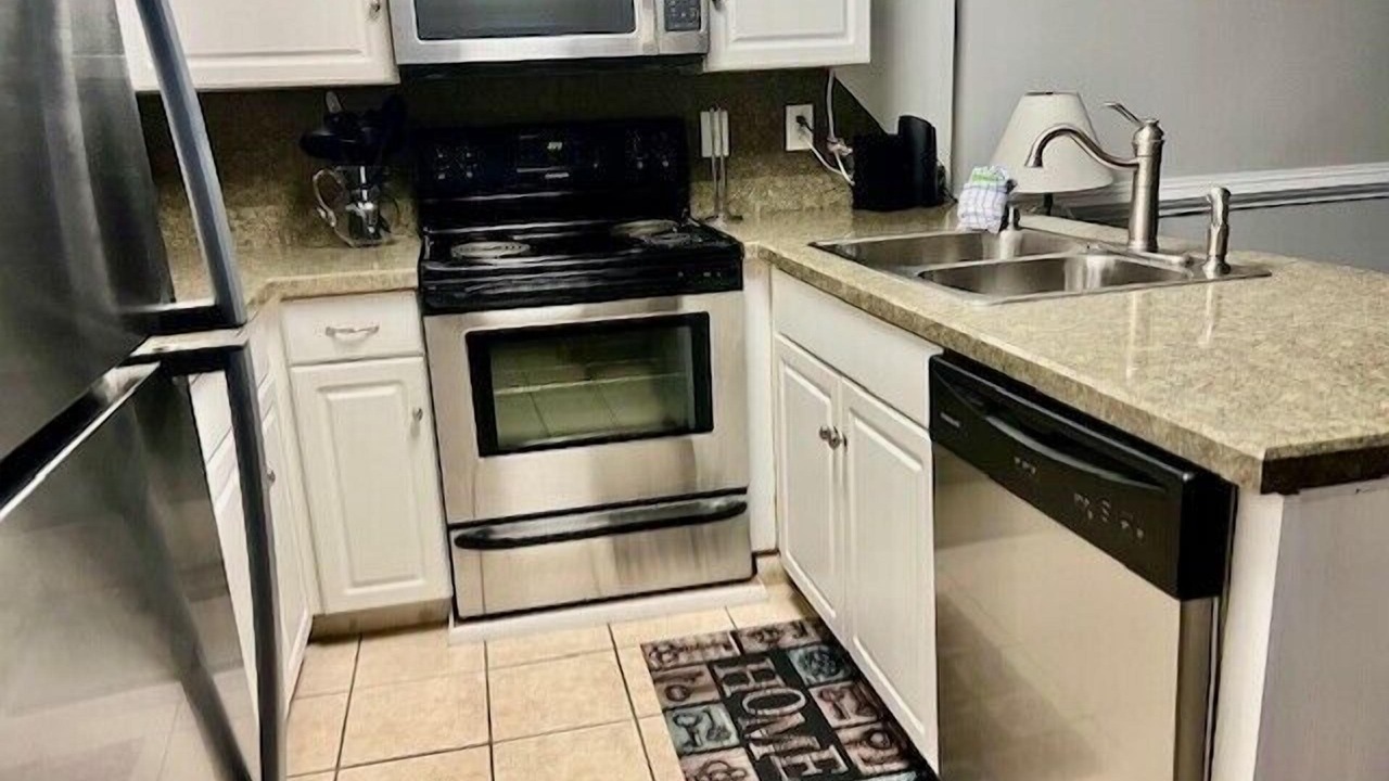 Photo of Kitchen in Garden City