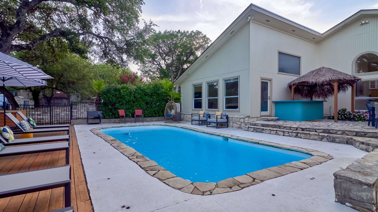 Photo of Outdoor in Hudson Bend