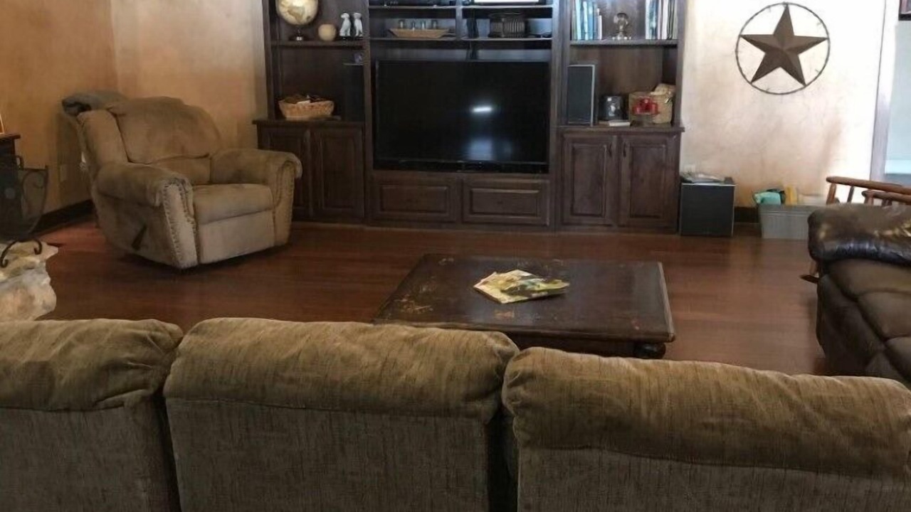 Photo of Livingroom in Perry