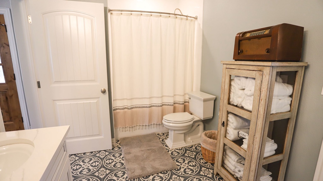 Photo of Bathroom in Schulenburg