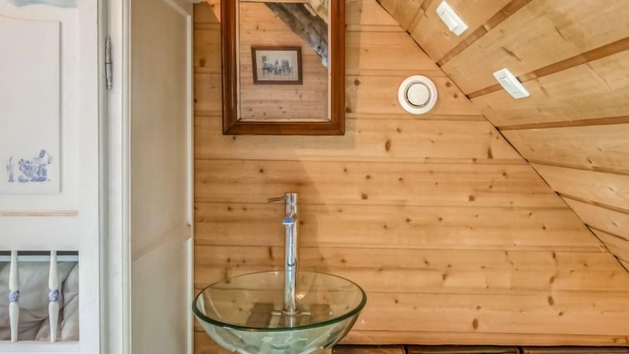 Photo of Bathroom in Saint-Servan