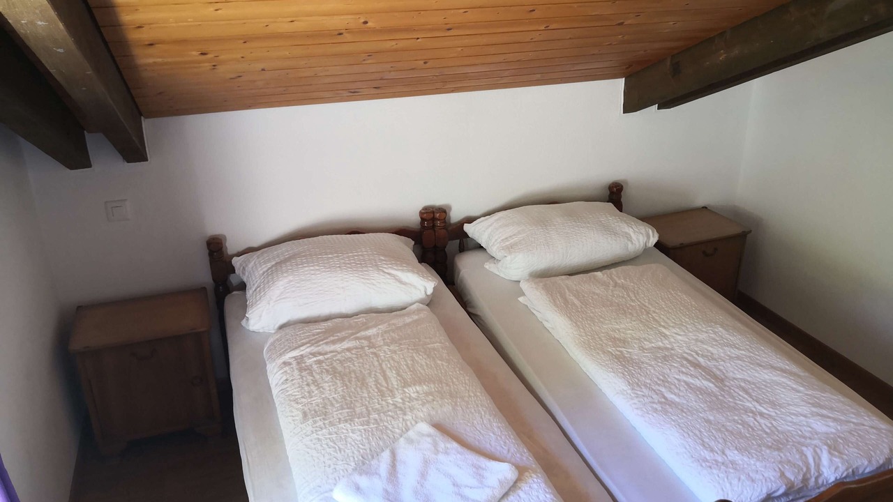 Photo of Bedroom in Lax