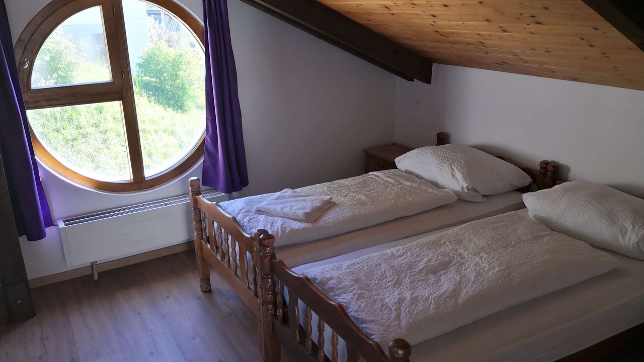Photo of Bedroom in Lax