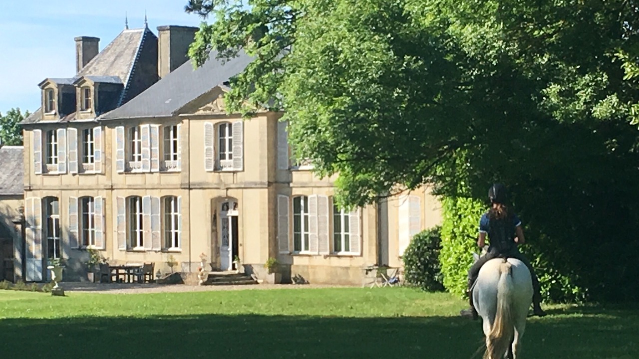 Photo of Outdoor in Commes