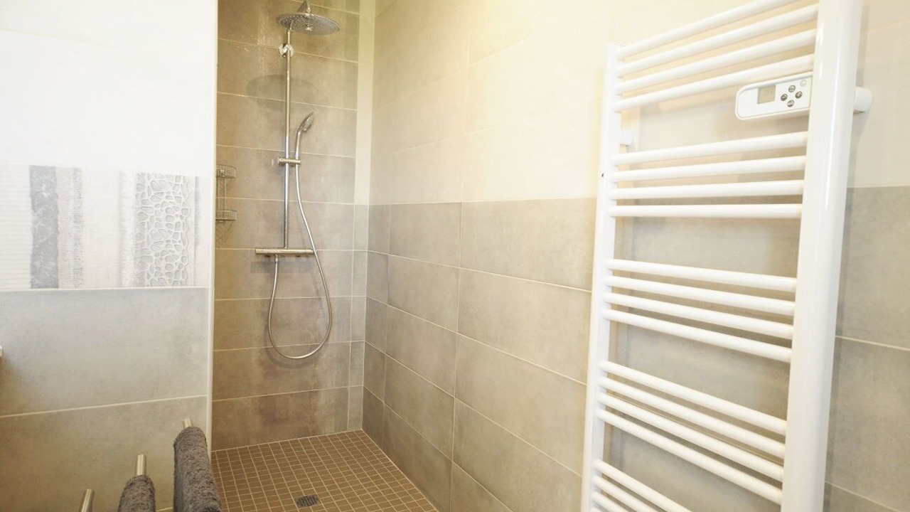 Photo of Bathroom in Vailhourles