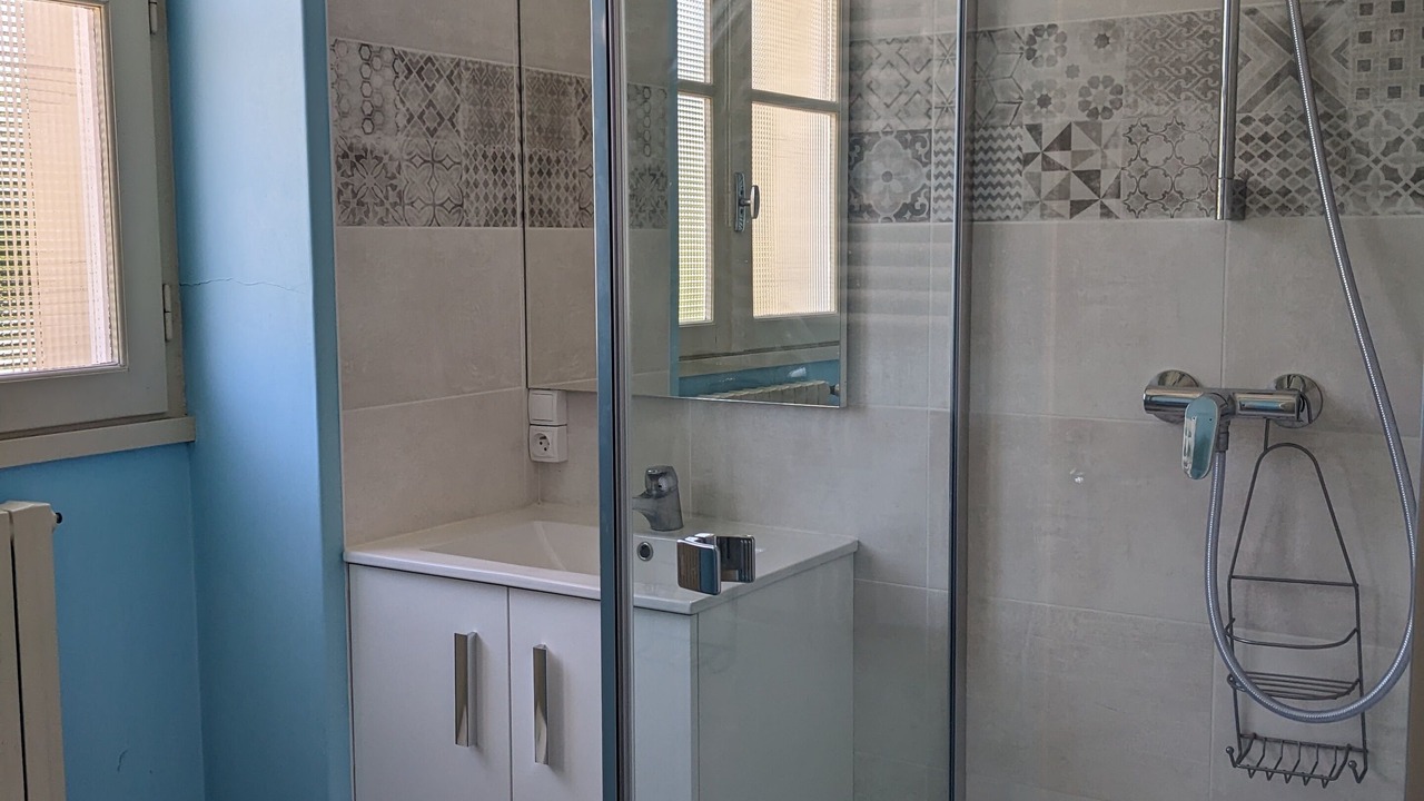 Photo of Bathroom in Ceaux-en-Loudun