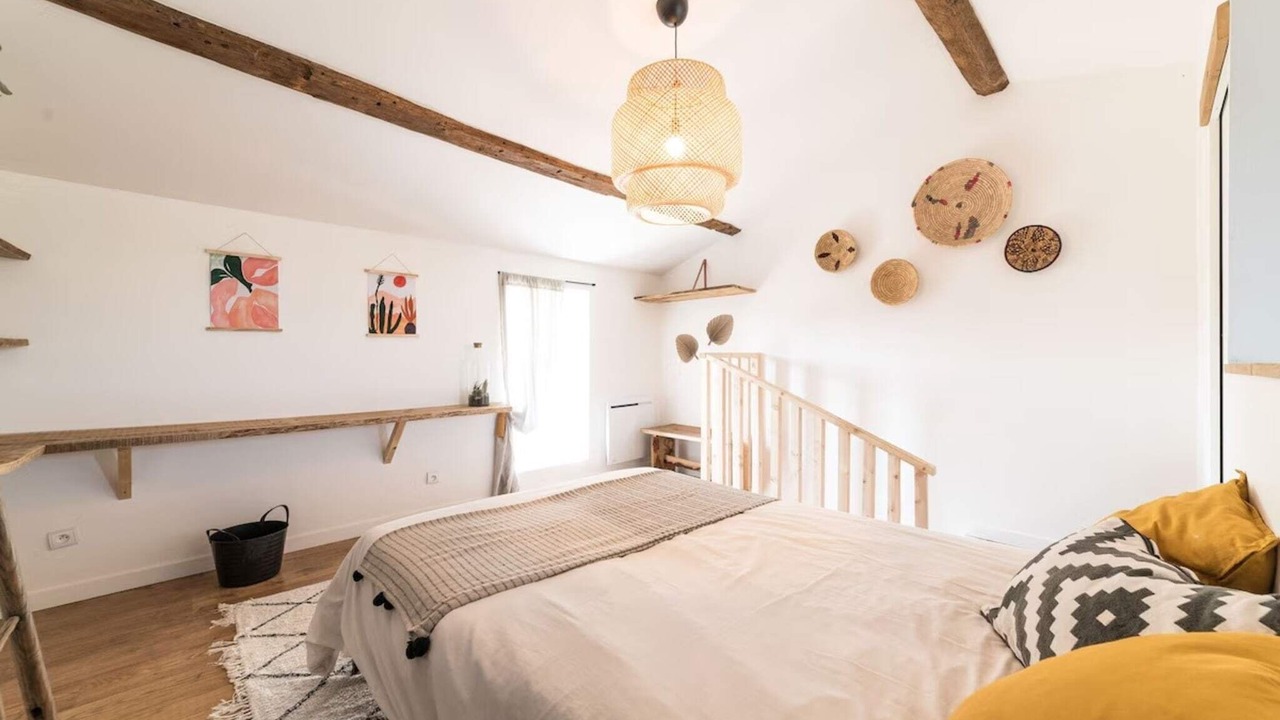 Photo of Bedroom in Saint-Jean-Saint-Maurice-sur-Loire