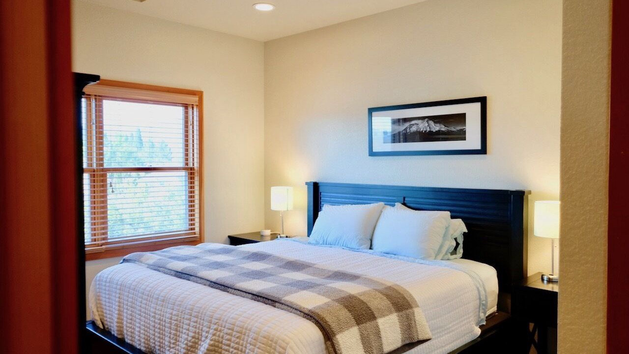 Photo of Bedroom in Mount Shasta