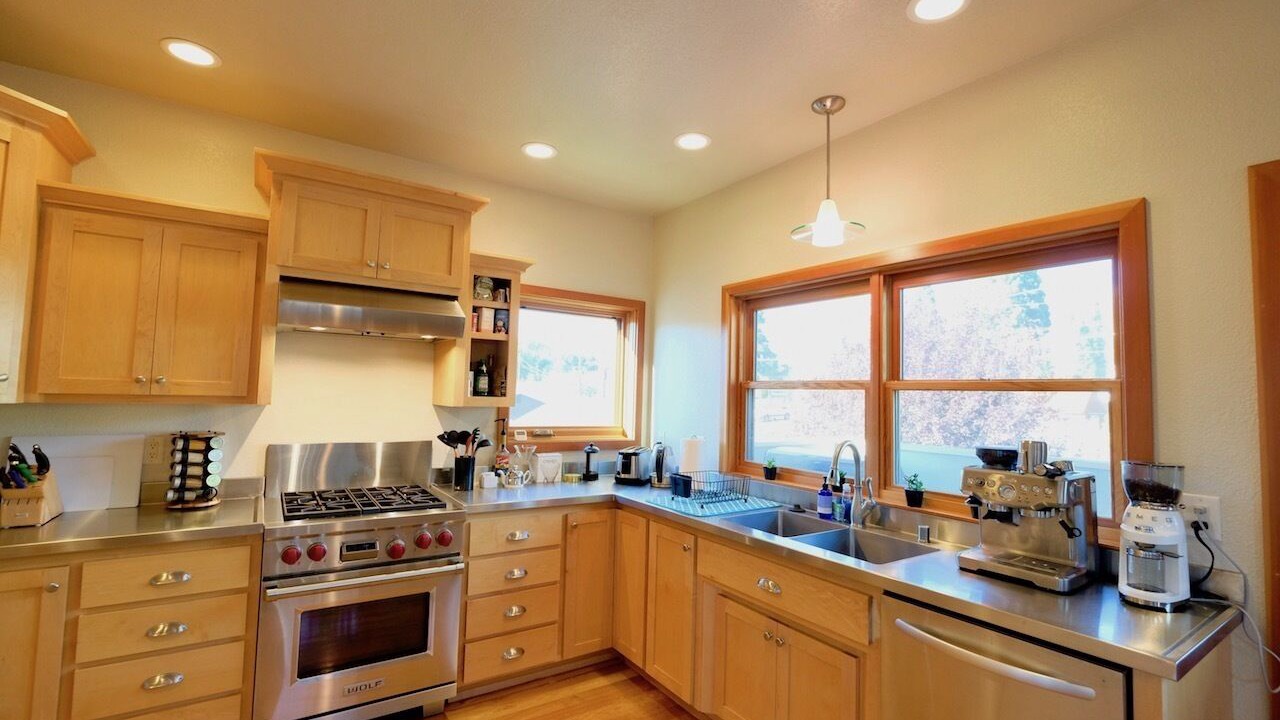 Photo of Kitchen in Mount Shasta