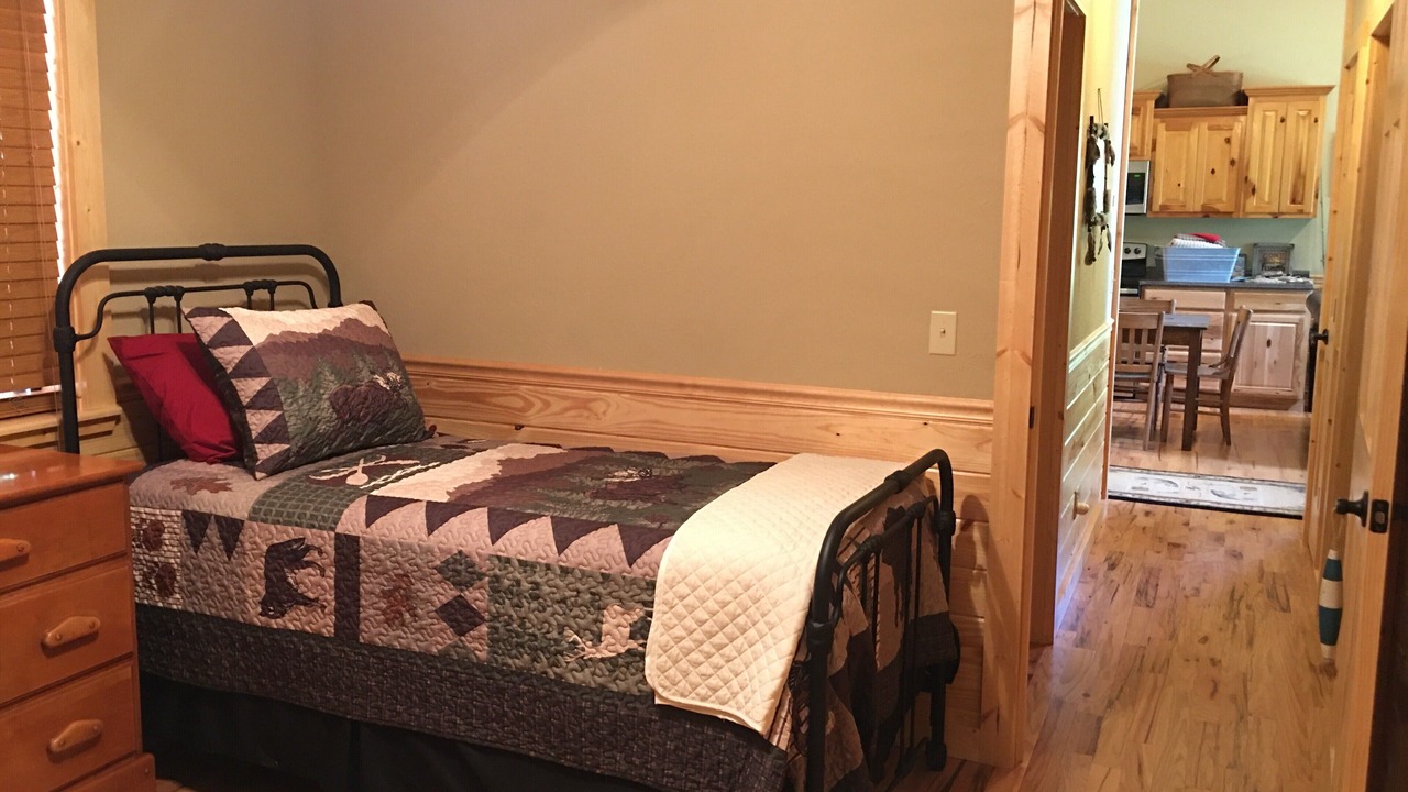 Photo of Bedroom in Calico Rock
