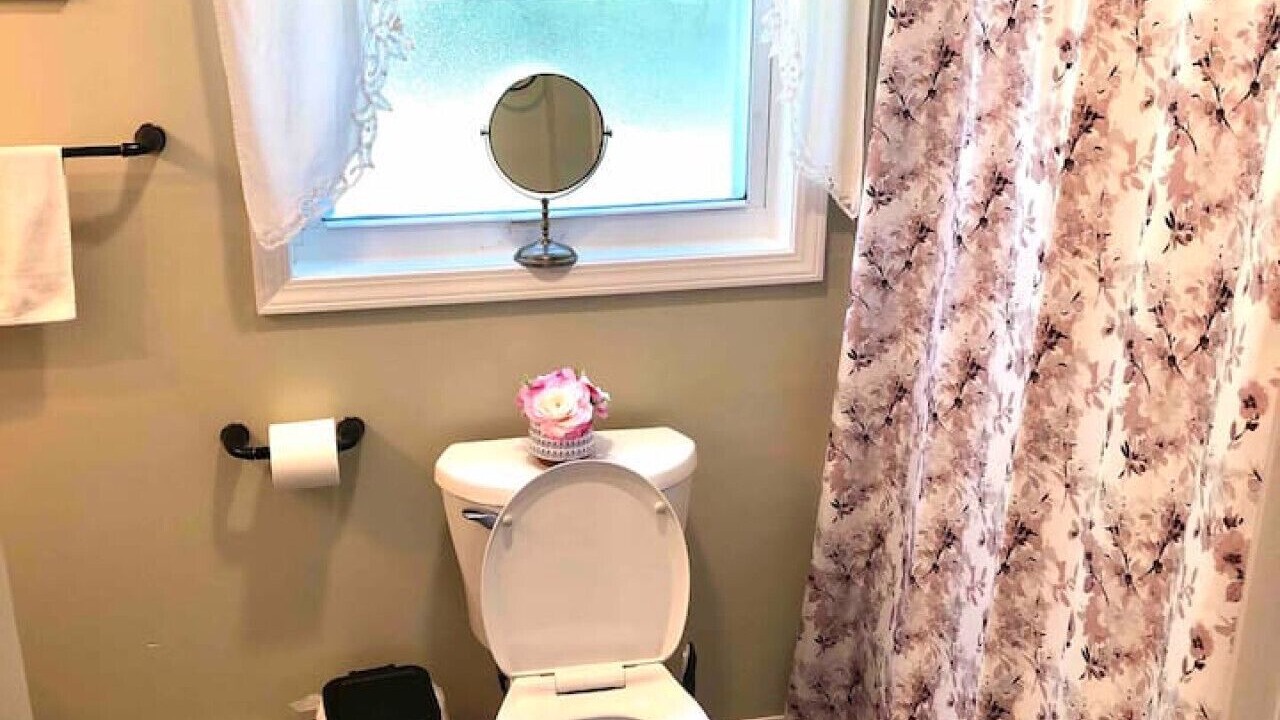 Photo of Bathroom in Mill Run