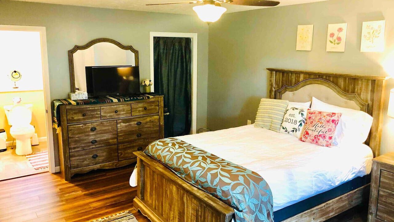 Photo of Bedroom in Mill Run