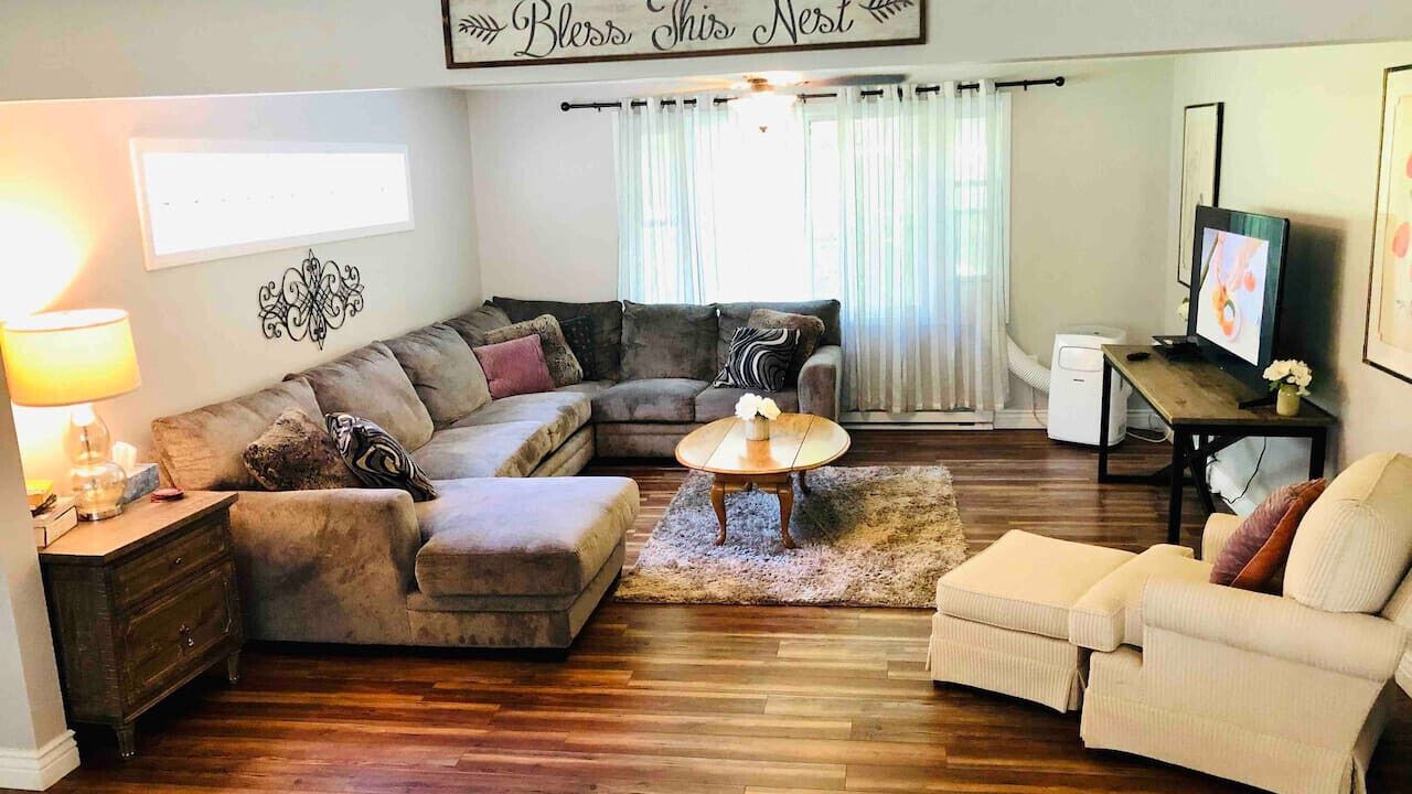 Photo of Livingroom in Mill Run