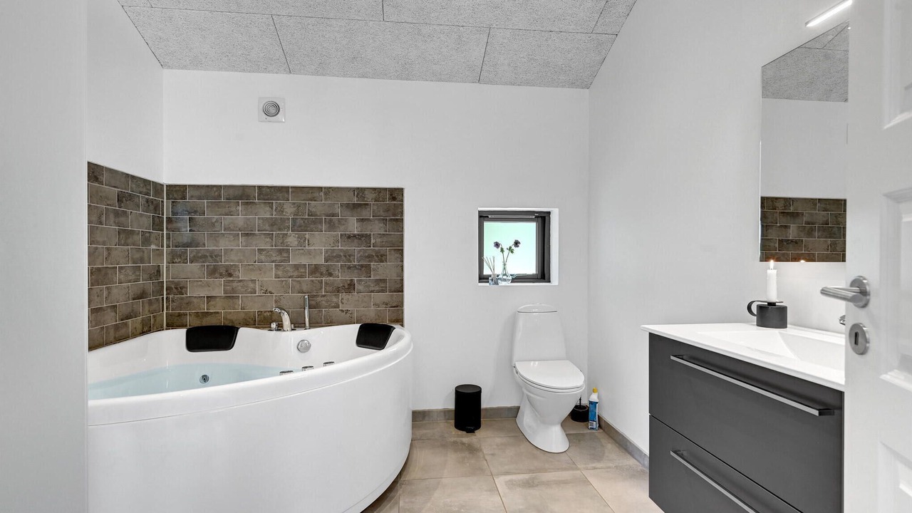 Photo of Bathroom in Grenaa