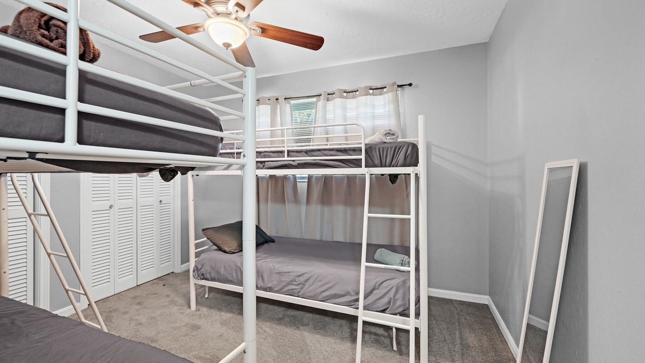 Photo of Bedroom in Cloverleaf