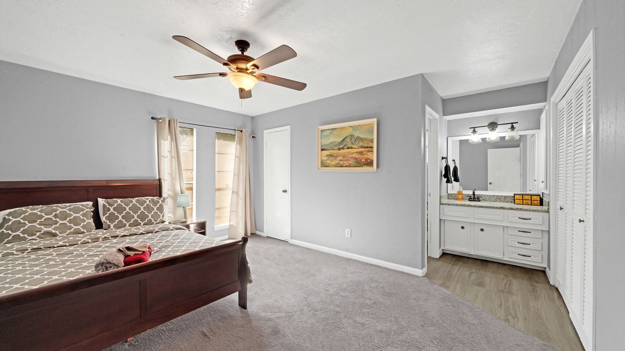 Photo of Bedroom in Cloverleaf