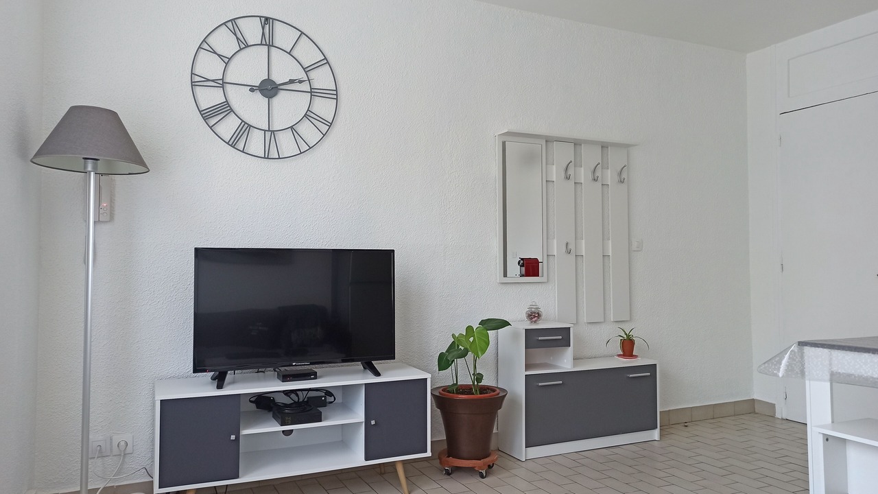 Photo of Others in Lens