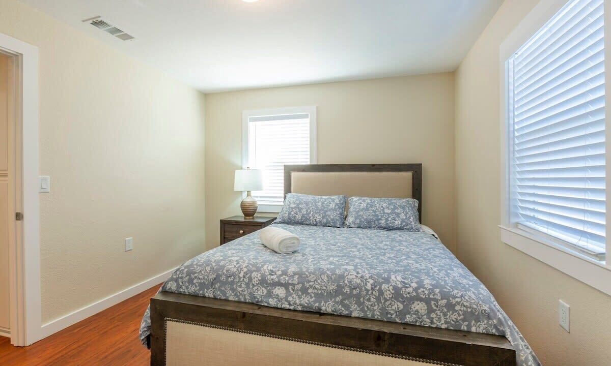 Photo of Bedroom in Northside