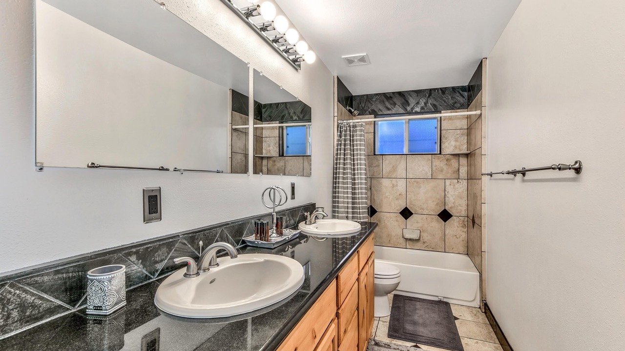 Photo of Bathroom in Rancho Bijou