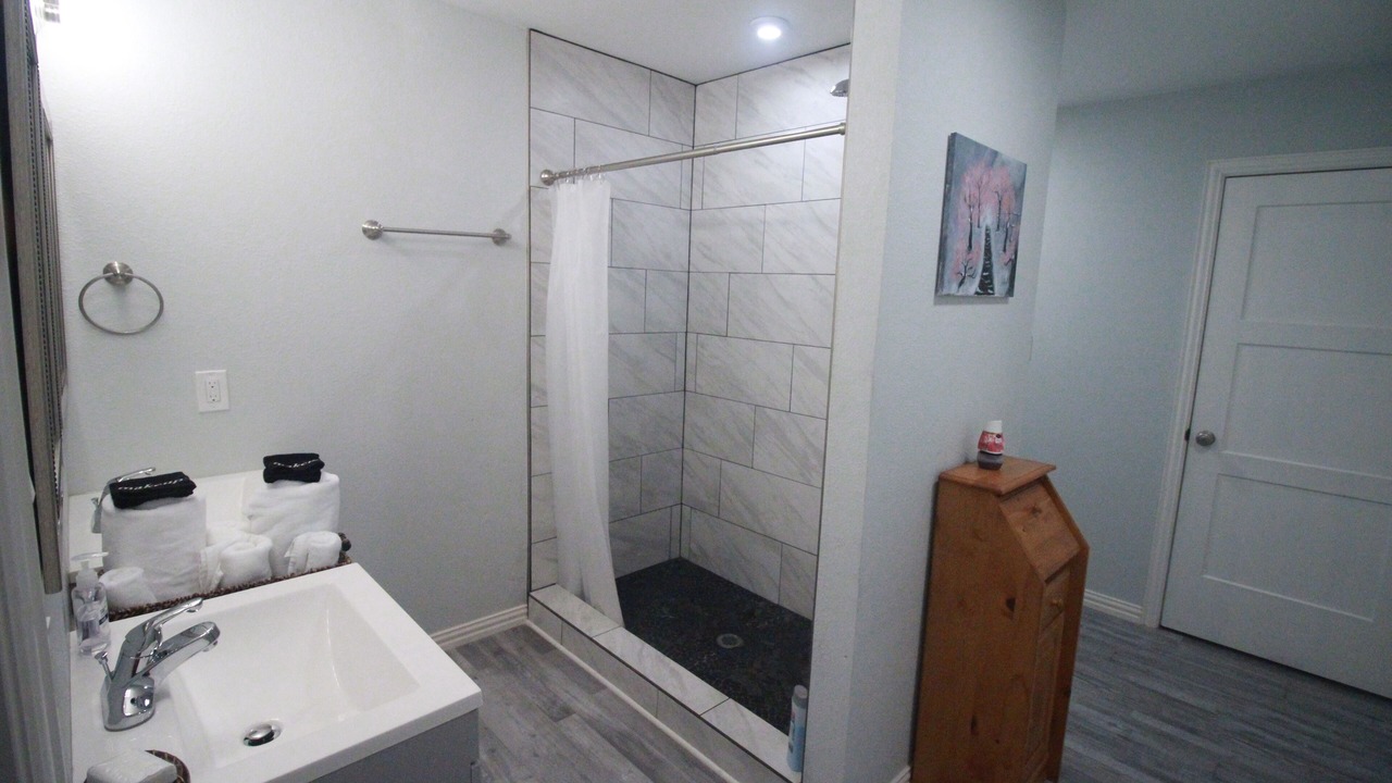 Photo of Bathroom in Lone Oak